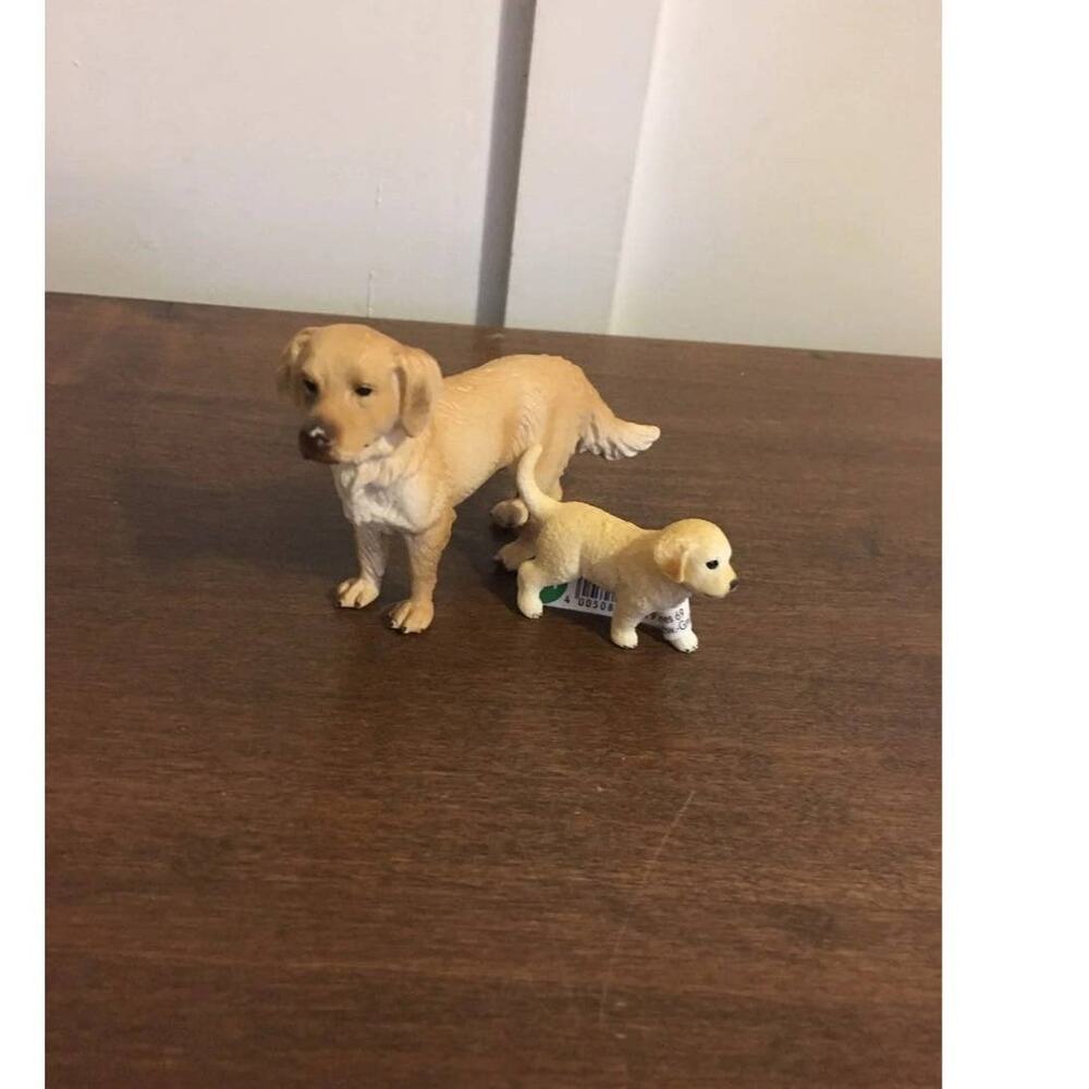 schleich golden retriever